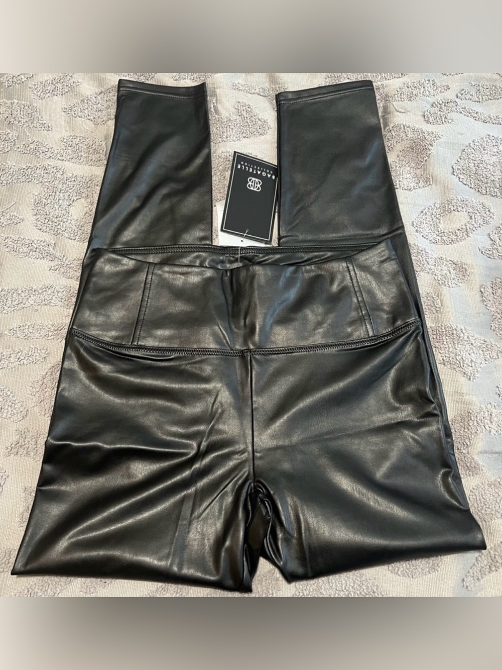 Bagatelle Collection Black Faux Leather Leggings Size Medium